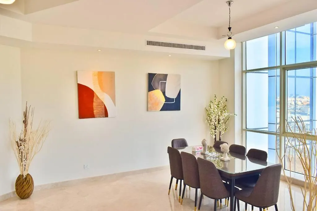 アパート Chic/Elegant 4 Bedrooms… ジェッダ