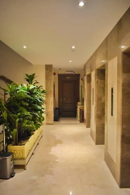 Chic/Elegant 4 Bedrooms… ジェッダ