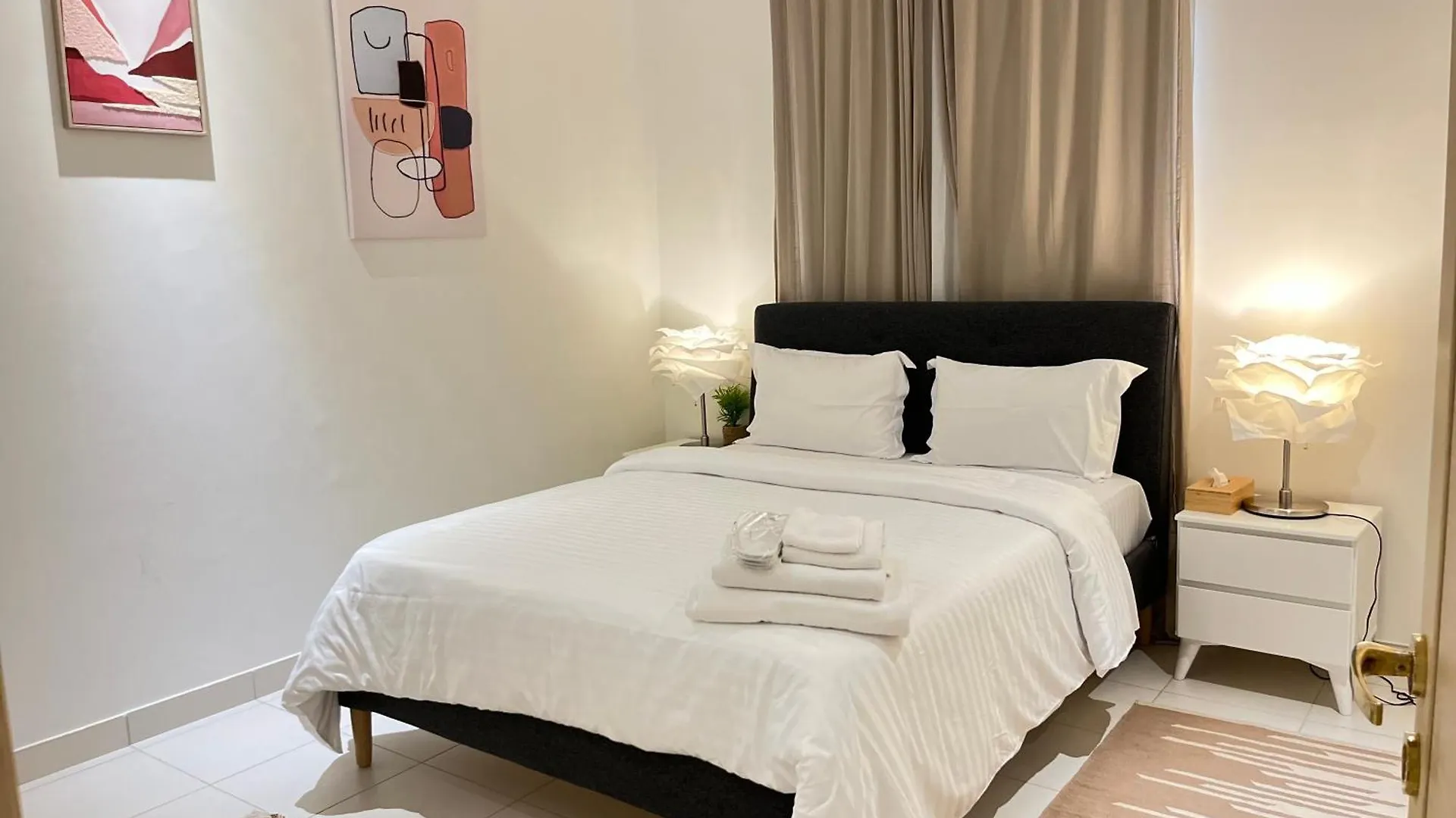 Chic/Elegant 4 Bedrooms… ジェッダ アパート